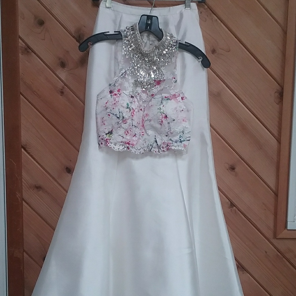 Zoey Grey 2 Piece Special Occasion Prom Wedding